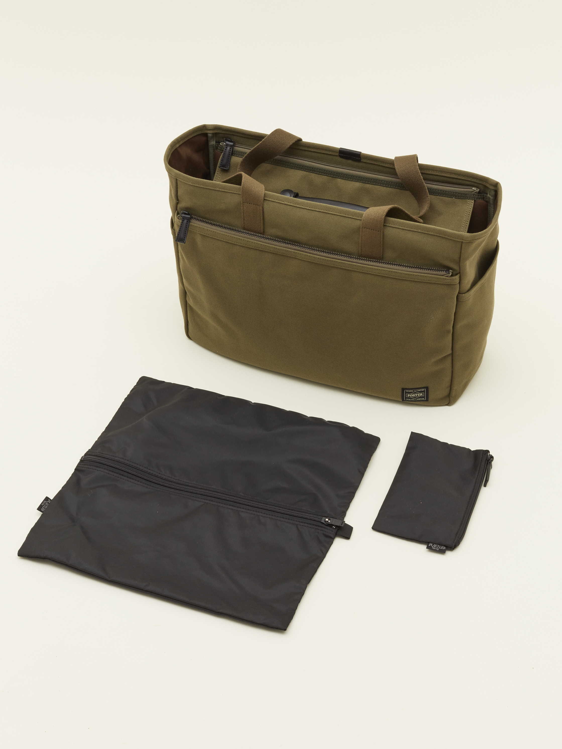 PORTER × MONOCLE別注トラベルオーガナイザー カーキ／オリーブ Travel tote - Bags - Shop - Monocle